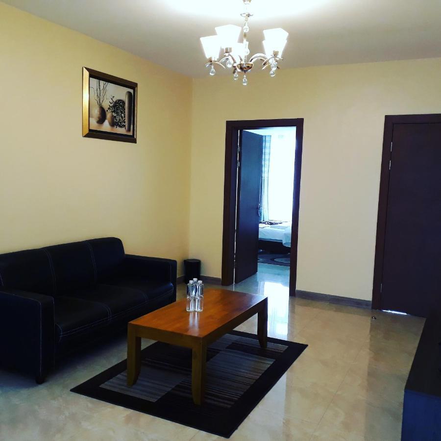 Imperial Hotel & Apartments Dar es Salaam Extérieur photo