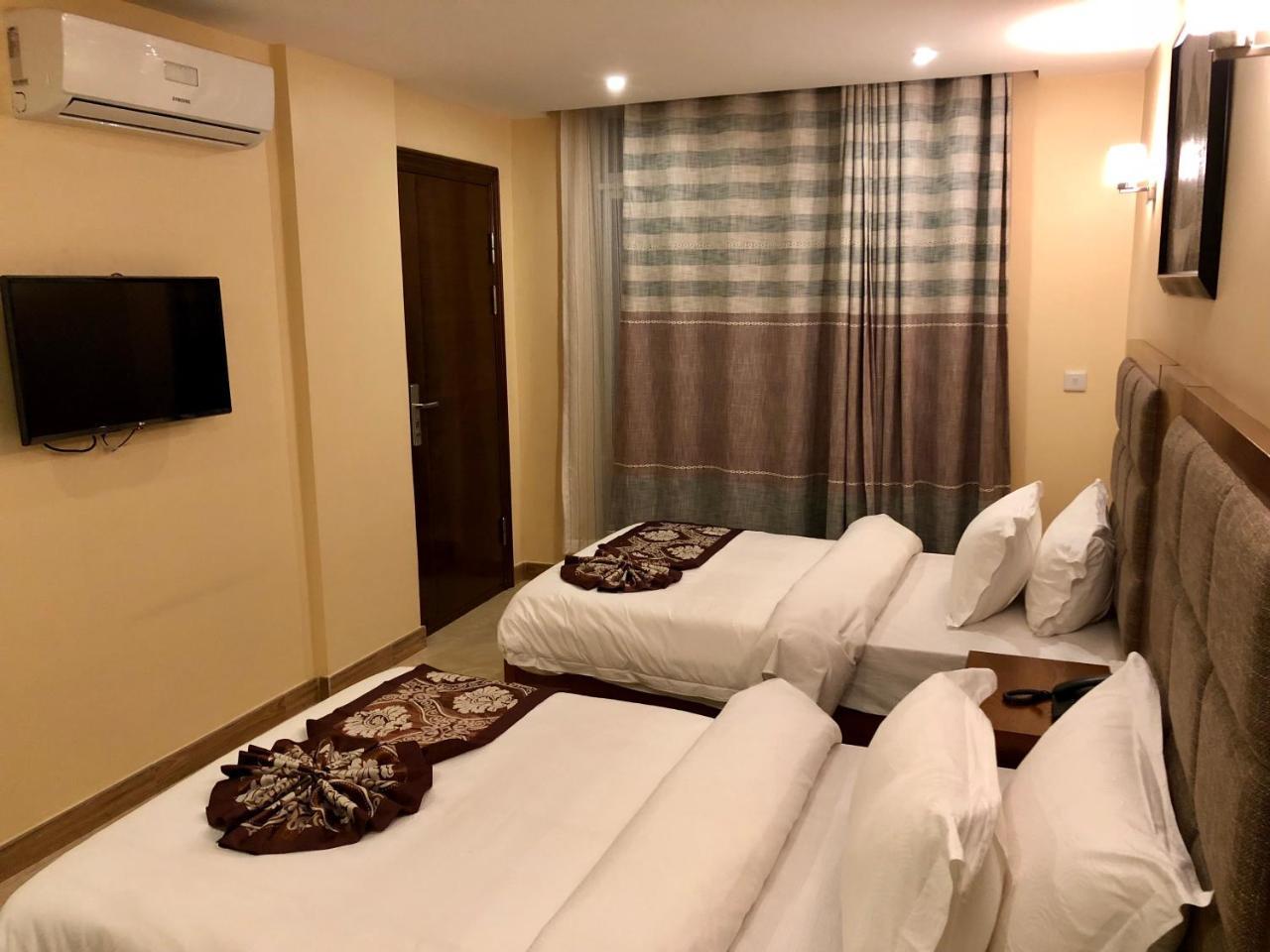 Imperial Hotel & Apartments Dar es Salaam Extérieur photo