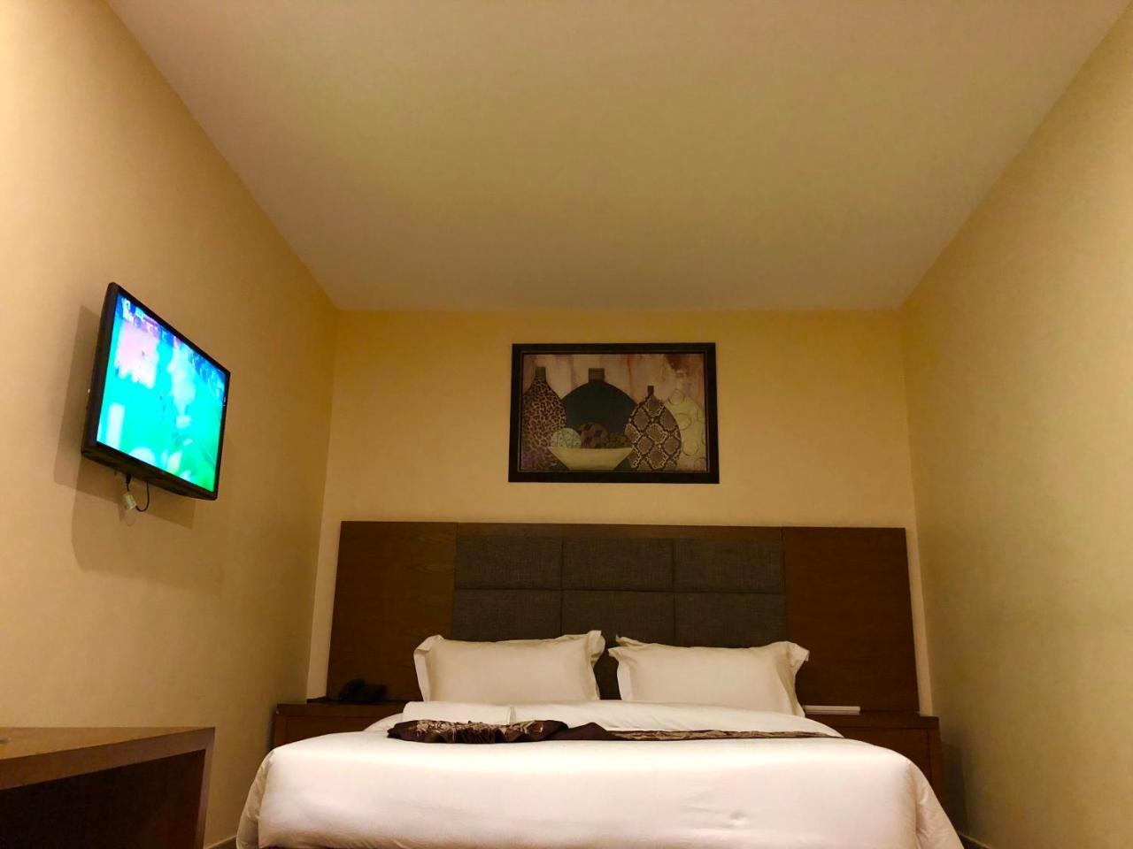 Imperial Hotel & Apartments Dar es Salaam Extérieur photo